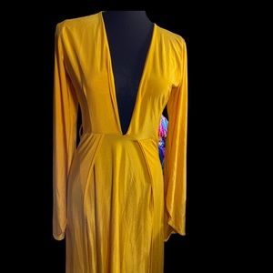 Missguided yellow/gold long formal 👗